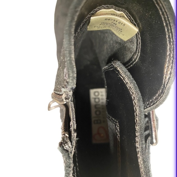 LIKE ✨NEW ✨ BLONDO WATERPROOF SUEDE ANKLE BOOTS WITH BUCKLE SIZE 7M - Picture 4 of 5